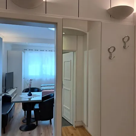 Lena Apartmán *